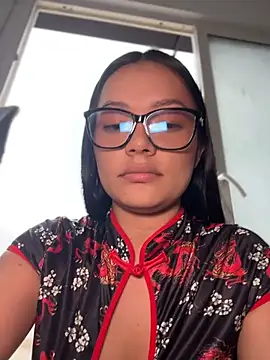 Lola_sweeet18 webcam