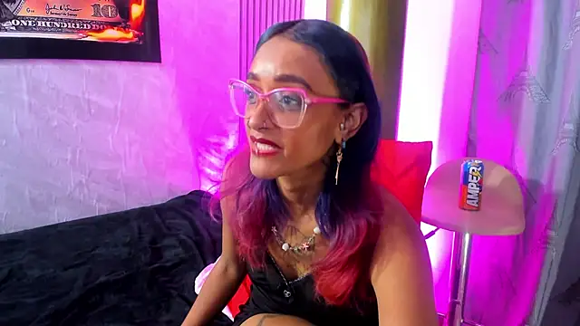 sifua_ki live cam on StripChat
