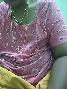 saro_tamilgirl live cam on StripChat