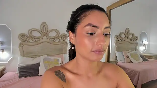 hade_miller live cam on StripChat