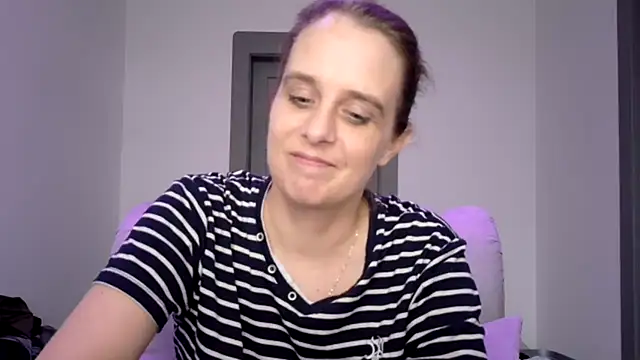 Chantalee live cam preview