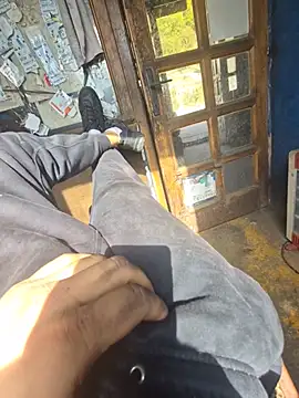 idealgay live cam on StripChat