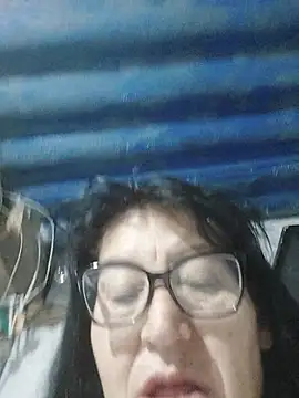 clarita_01 live cam preview