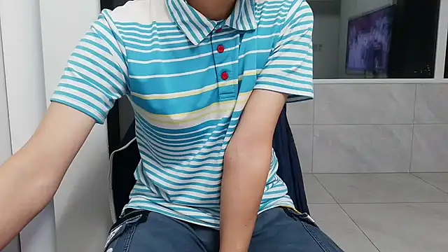 nole_china7 (Ask my age) - Talk ​and ​Fun 来聊天，来玩耍