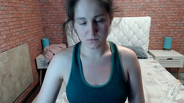 Holliy_Cooper