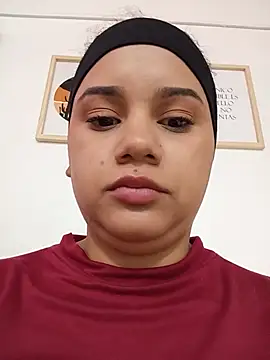 NahomyEvans