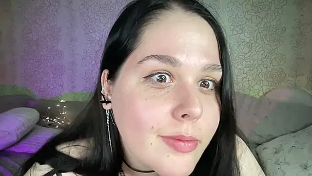 IvyLebelly live cam on StripChat