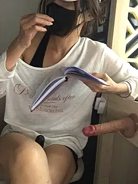 Writhing_First live cam on StripChat