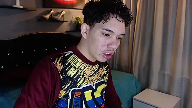 haku_nayro webcam