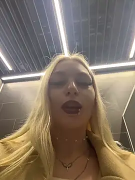 AngelinaTous