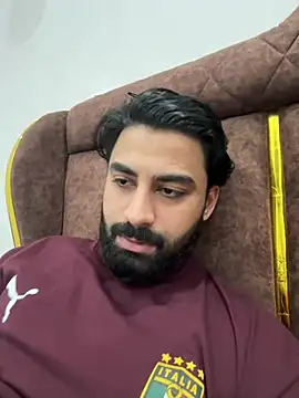 Royalboy_03 live now