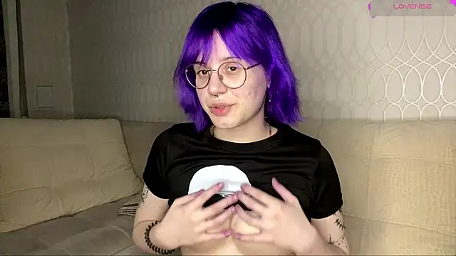 KellePourier live cam on StripChat
