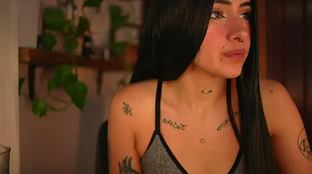 itslolavelvet live sex cam