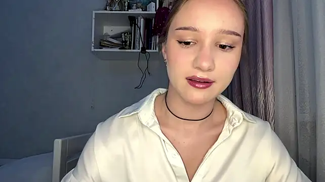 DonetteAlaya live cam on StripChat