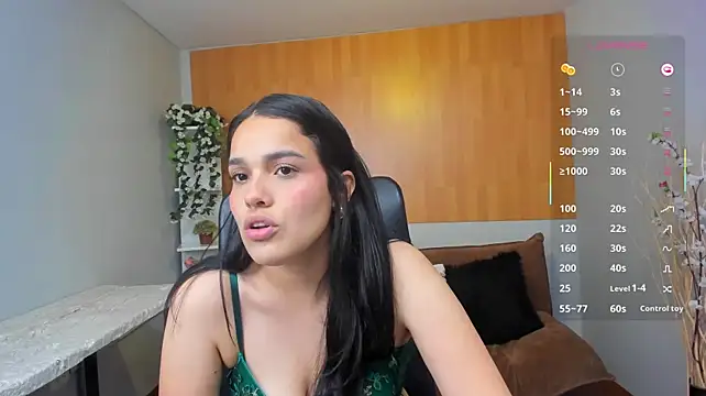 Victoria_Pivet