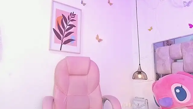 Chloe_Thompsonn_