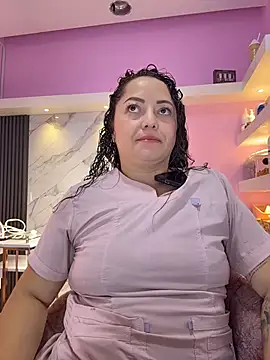 Nails_Lucia