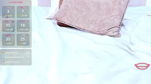 Thayler_jones live cam preview