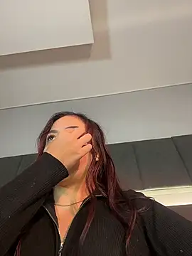 nicolle_pierce