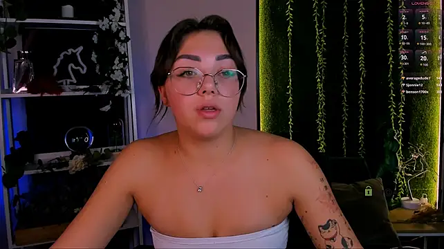 kiki_swan