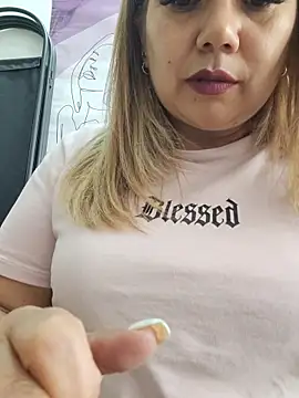 -Zoe-1 live cam preview