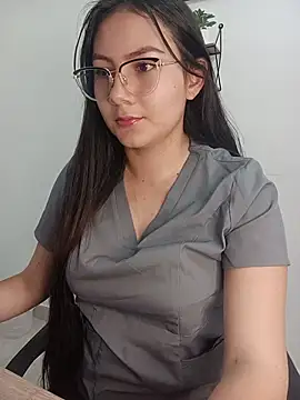 mia_nala