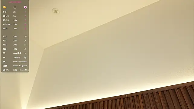 elodie_walker webcam stripchat model stream image