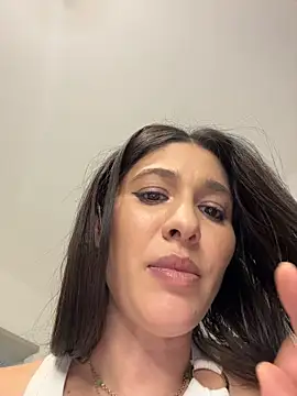 IrisBlues live cam on StripChat