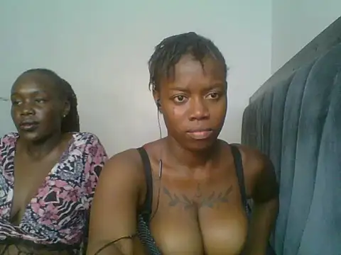 Nasty_Tetty live cam on StripChat
