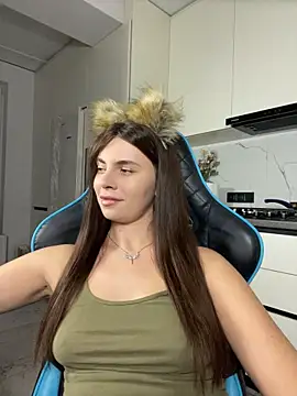 CurlyLara live sex cam