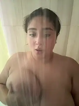 Selenee23 webcam
