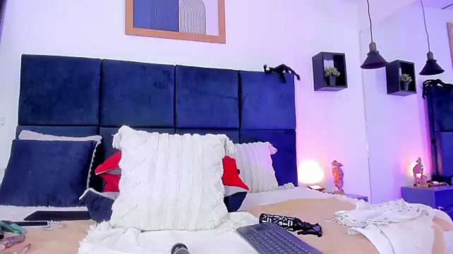 april_jones05