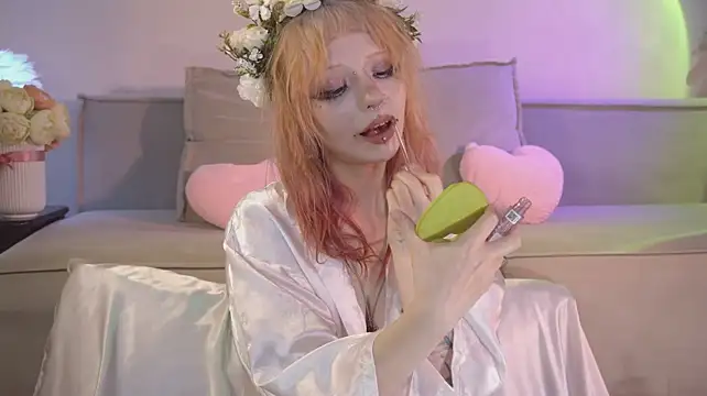 EffieRay live cam on StripChat