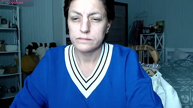 BloomingAllure webcam stripchat model stream image
