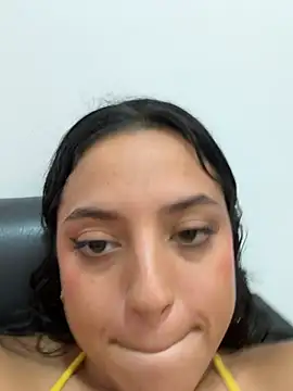 MeggyMae_ webcam