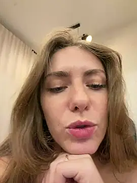 MariiD webcam