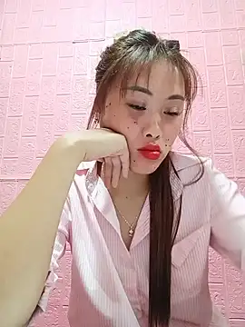 Lucky_lucky2k live cam on StripChat