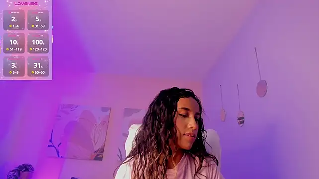 Rue_zue webcam stripchat model stream image