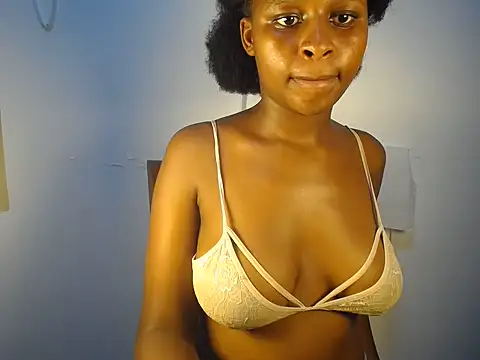 babygirl_aurora8 live cam on StripChat