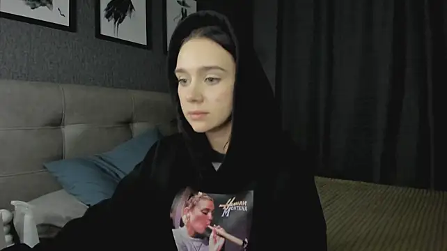 Lesi_Moonie01