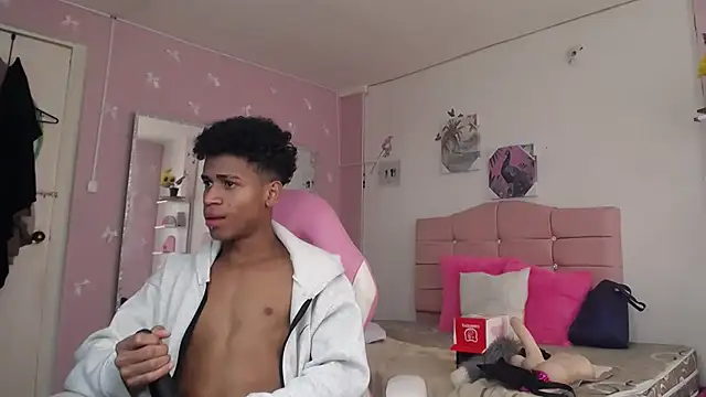 Santy_bigcock_01