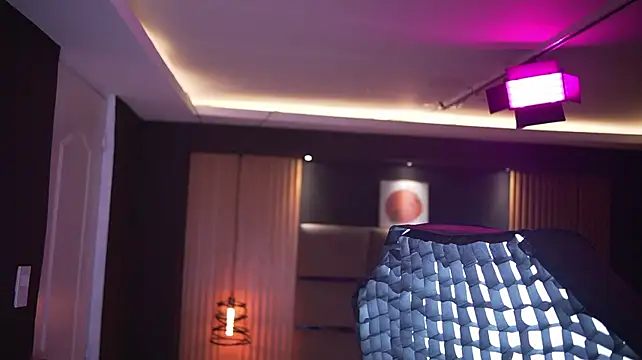 MiaTorres4