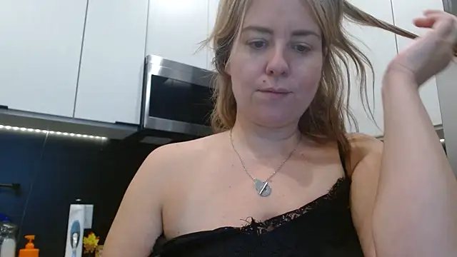 HazelSkyesChat