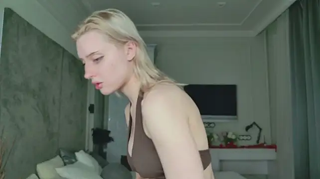 oh__lily live cam preview