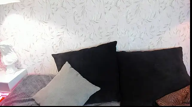 Angel__Brm live cam preview