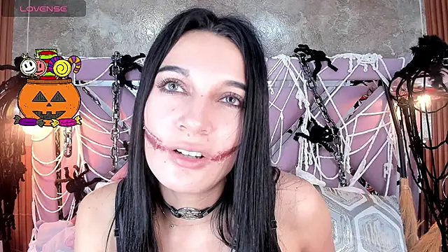 MilaWhitte webcam