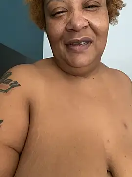 KITTYKATTPUR live cam preview