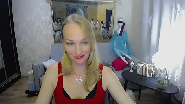 Alana_Solara