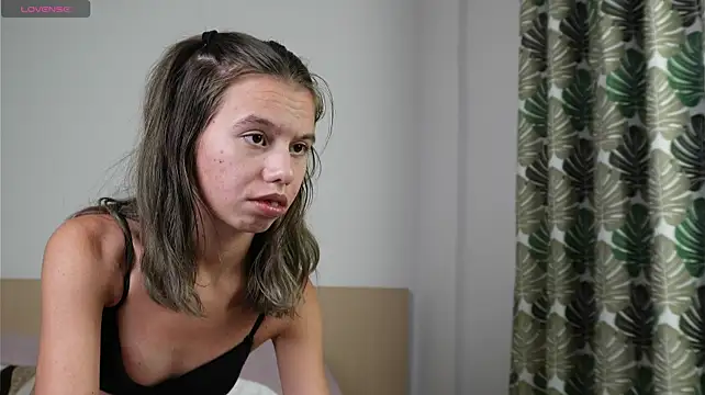 Emma_Tiny69