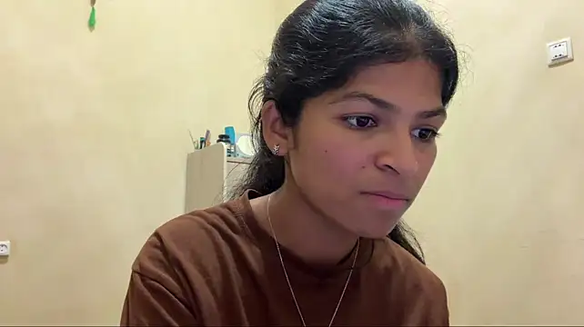 ngamuszar (F young) - Ponytail my hair, bite my sexy lips🫦